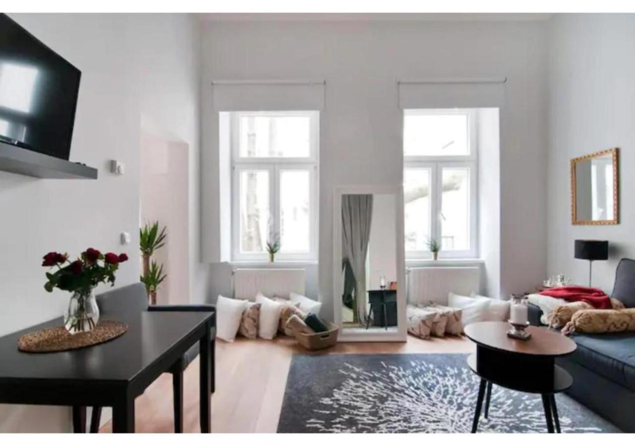 Luxurious And Bright, 5 Min To City Center Wien
